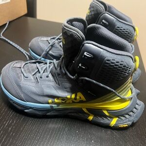 Hoka Women’s Kaha 2 Frost GTX